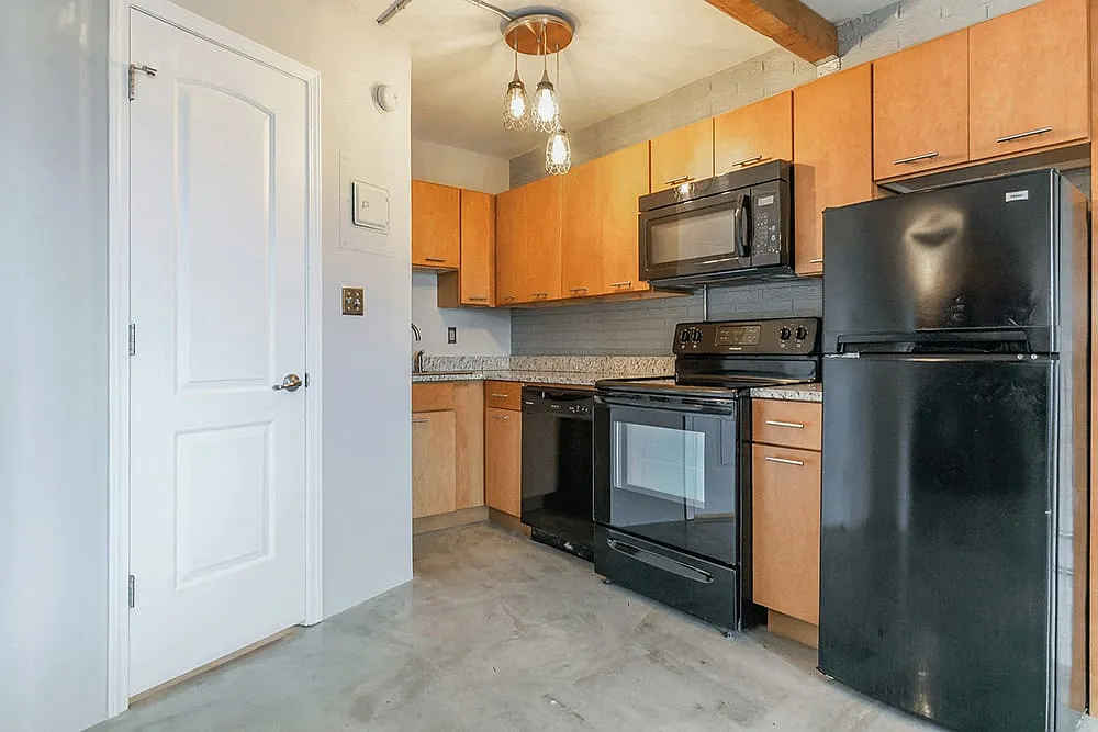Steel City Flats — Photo 2