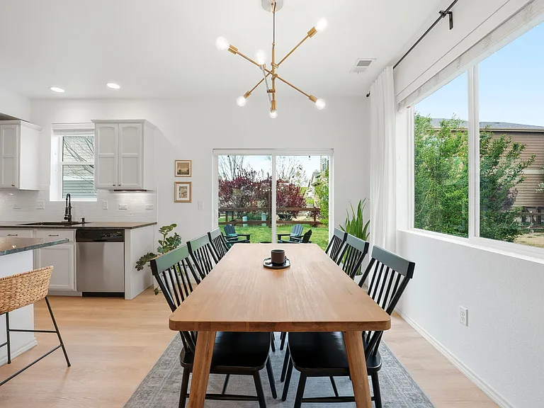 409 Noquet Ct — Photo 22
