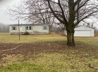 12646 W Lee Rd, Albion, NY 14411