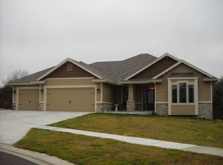 6325 SW 48th Ln, Topeka, KS 66610