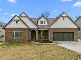 2347 Lakeshore Dr, Columbia, IL 62236