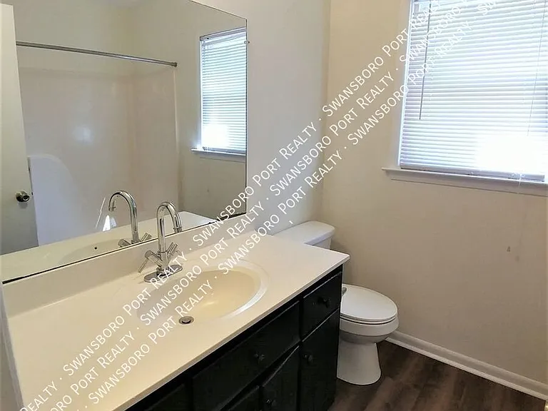 13 Port West Ct #C — Photo 8