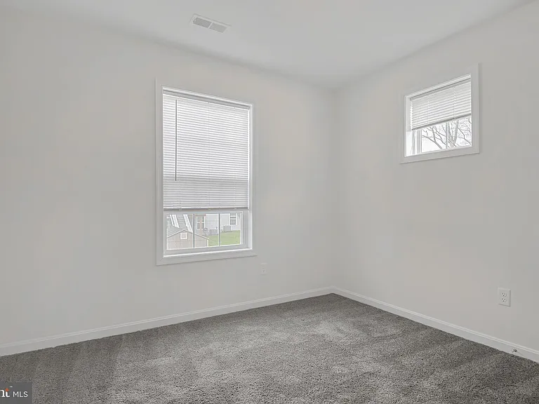 2607 Maplewood Cir — Photo 21