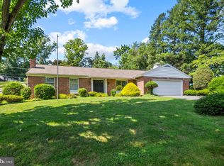 305 Green Ln, Reading, PA 19601