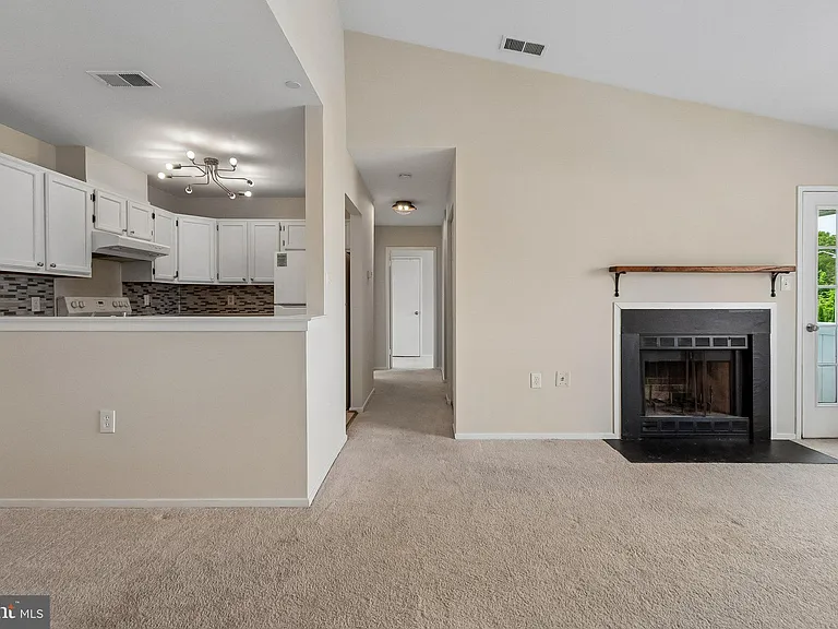 7822 Harrowgate Cir #D — Photo 6