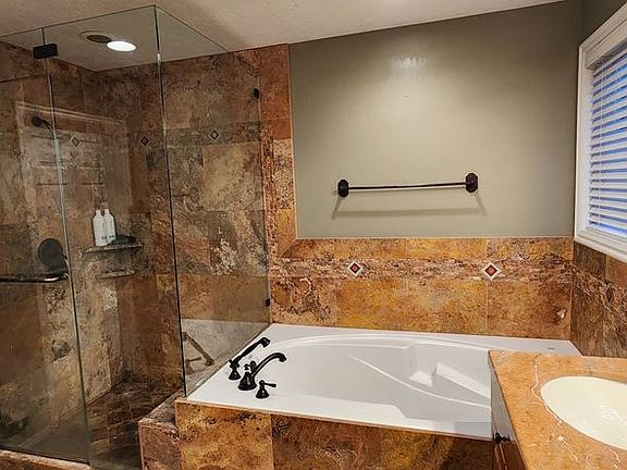4th image of 6273 S Vinecrest Dr