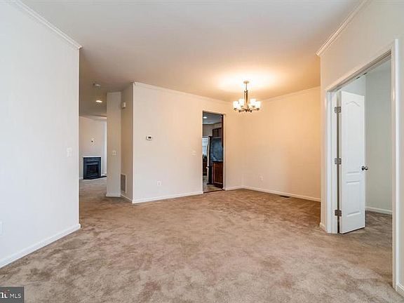 4th image of 42424 Great Heron Sq
