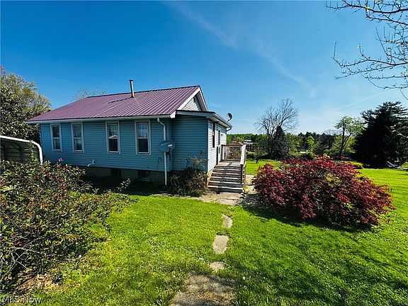 3rd image of 408 W Main St