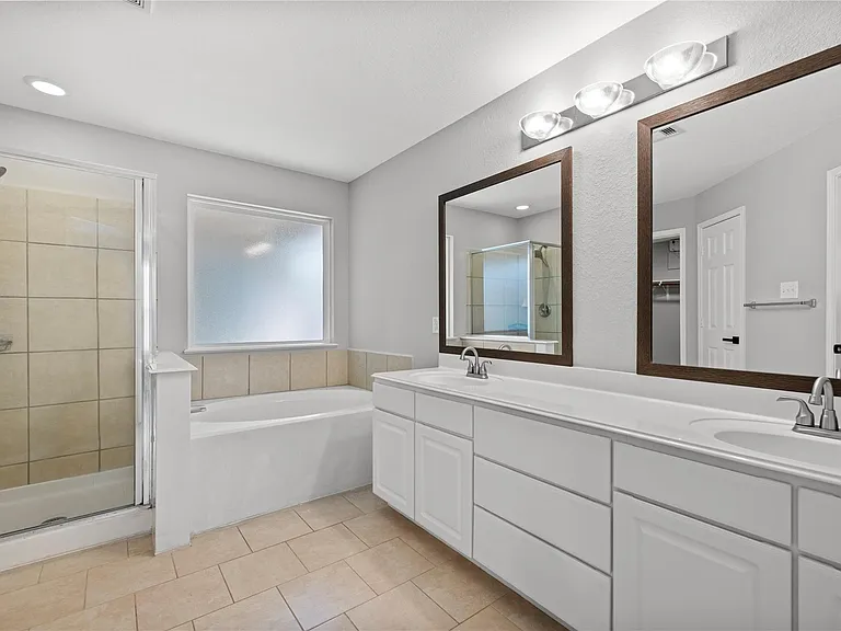 14423 Idylwild Wood Way — Photo 24
