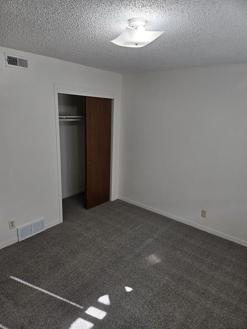 1701 Prospect Street Apartments — Photo 1