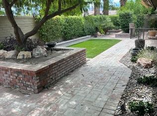 86 Lookout Dr, Palm Desert, CA 92211