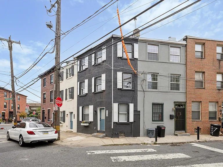 112 W Wildey St — Photo 13