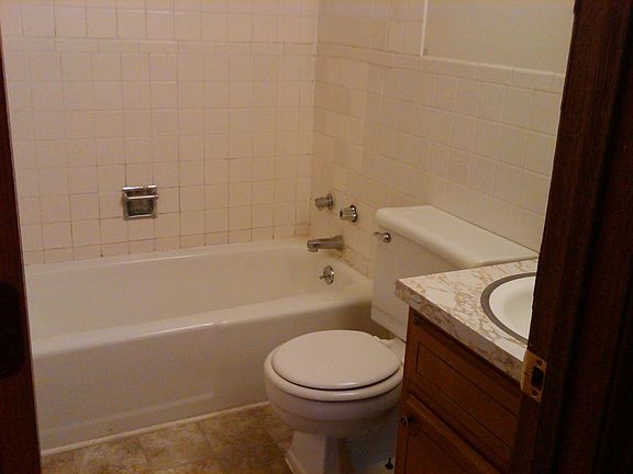 2nd image of 311 S Jefferson St APT 6