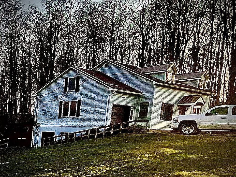 Front yard view 