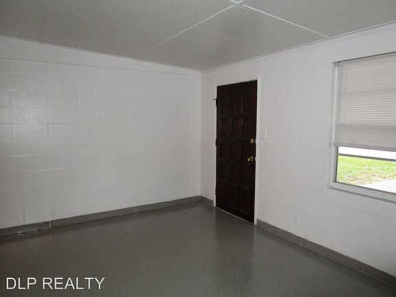 3rd image of 134 Fairview Ave #A