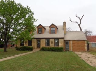 1005 W Harris St, Spur, TX 79370