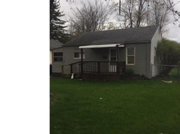 149 Davis St, Croswell, MI 48422