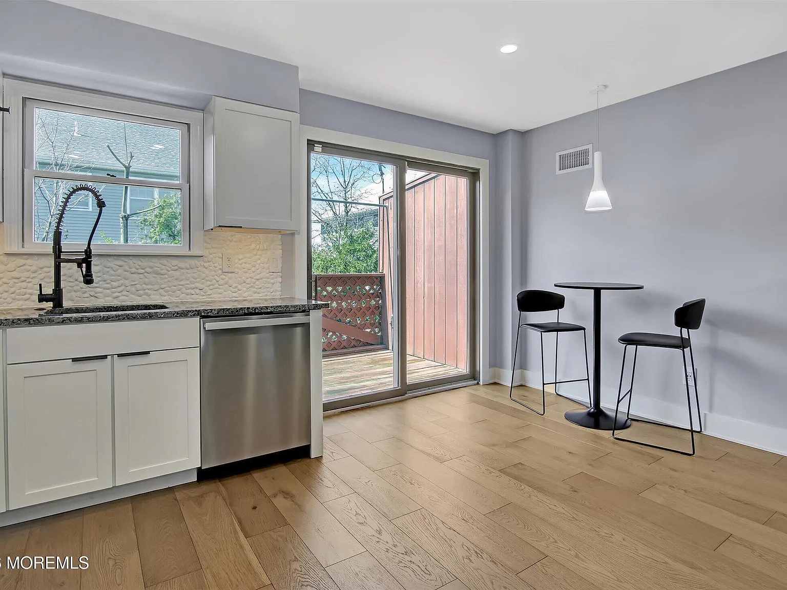 2 bed, 1.5 bath, 1726 sqft, $3,500 — Photo 4