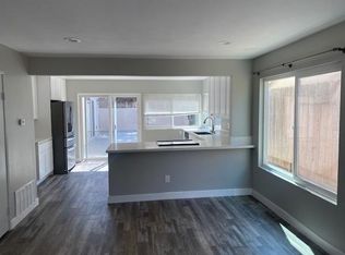 945-47 Woodgrove Dr, Cardiff, CA 92007