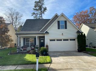 910 Palm Ct, Mebane, NC 27302
