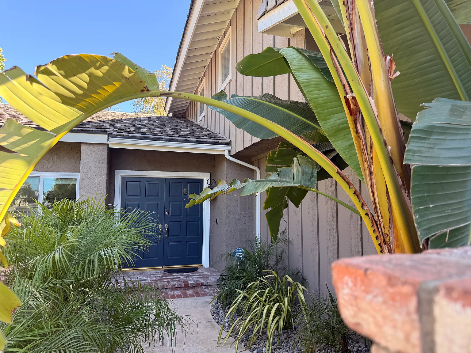 5 bed, 2822 sqft, $7,000 — Photo 3