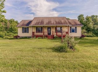 5064 Root Rd, Conneaut, OH 44030