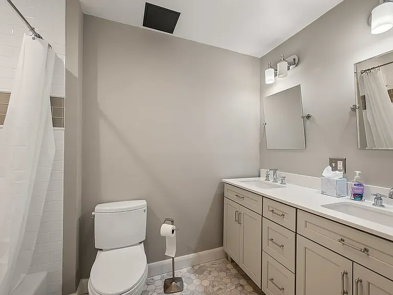 21 Wormwood St #315 — Photo 24