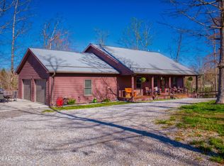 135 W Ridge Rd, Allardt, TN 38504