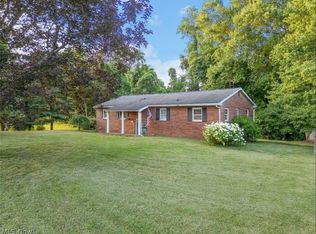 153 Homestead Dr, Williamstown, WV 26187