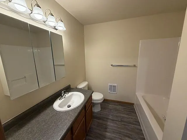 Urban Meadows Apartments — Photo 21