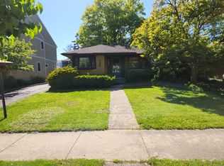 732 S Hillside Ave, Elmhurst, IL 60126