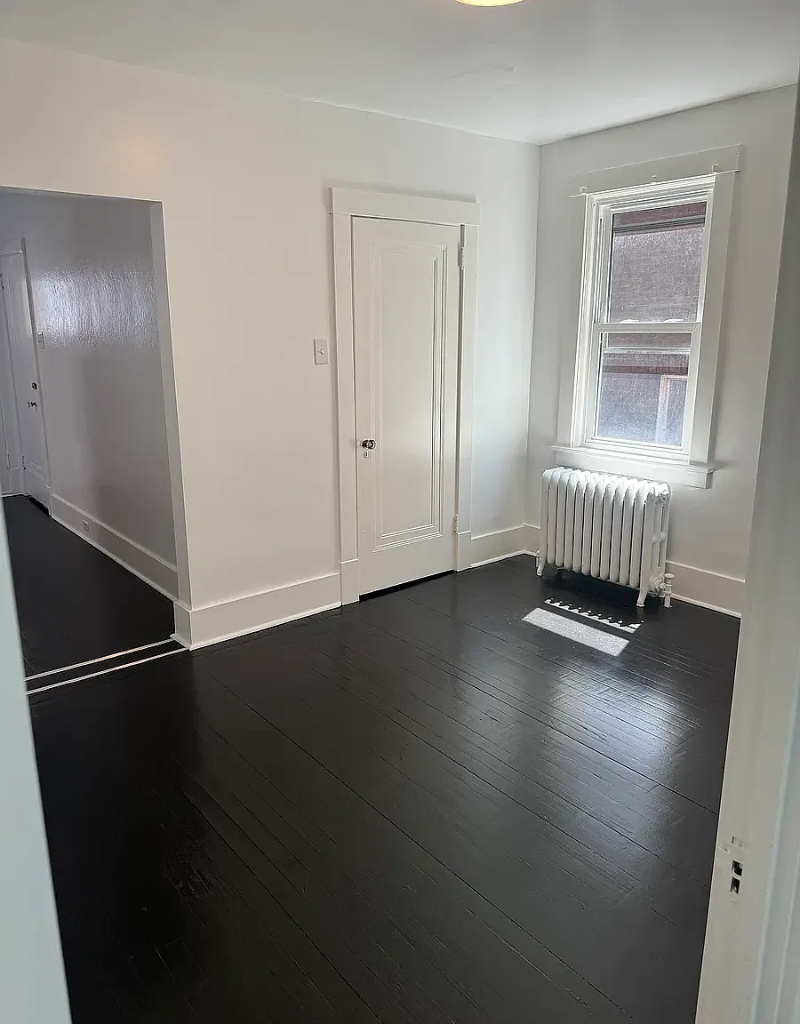4 bed, 1300 sqft, $3,600 — Photo 3