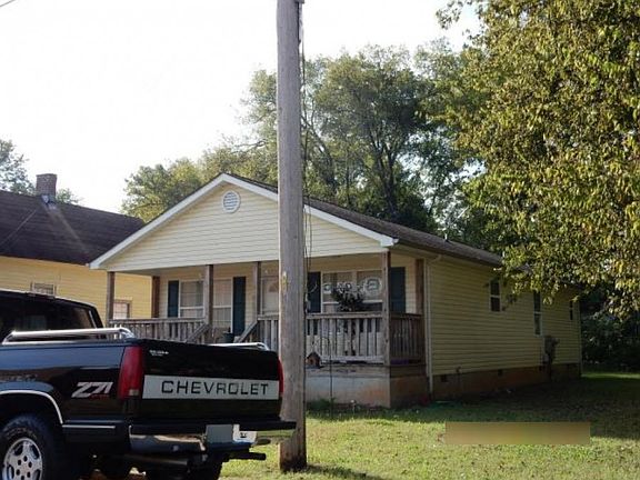 3rd image of 1118 E 13th St