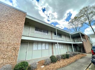203 S College St APT 8, Brandon, MS 39042