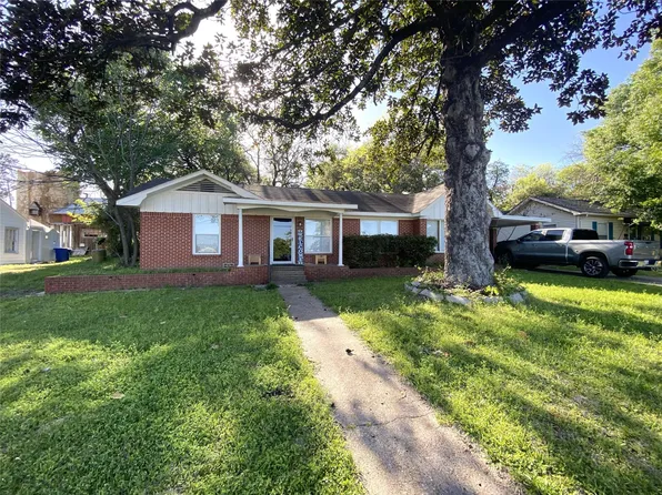 1016 Pecan St, Huntsville, TX 77320
