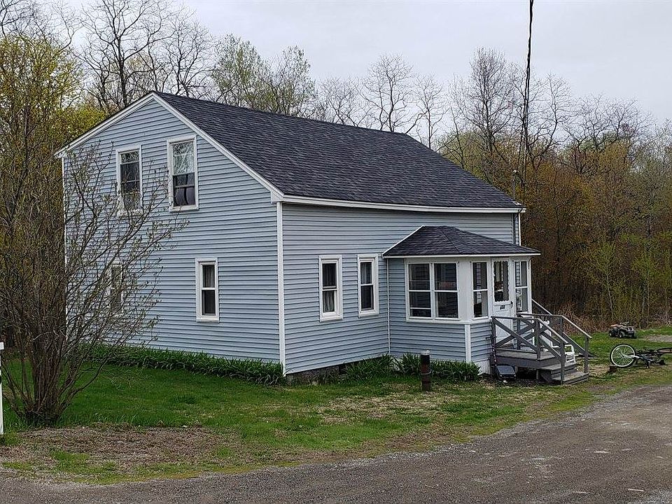 2nd image of 450 Newburgh Rd