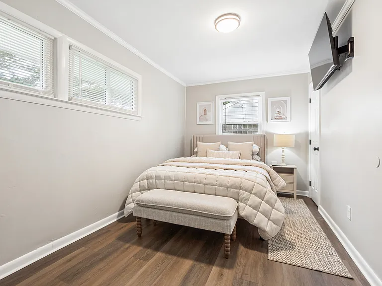 1453 Oakcrest Dr — Photo 32