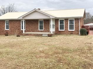 625 Coolidge Rd, Lafayette, TN 37083