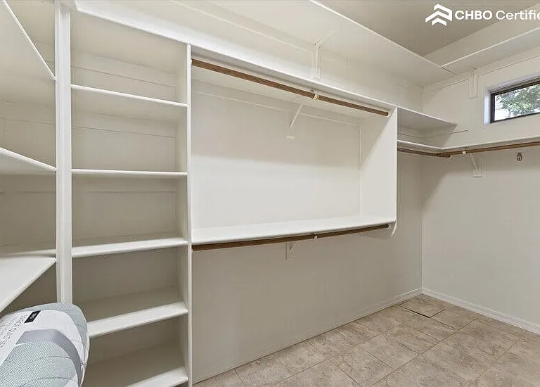 6445 W Fullam St — Photo 35