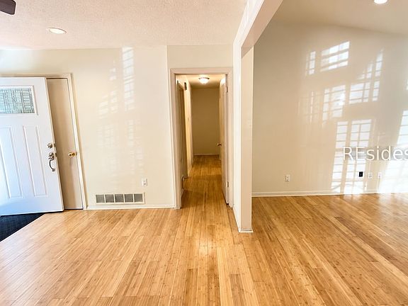 3rd image of 3000 Dogwood St