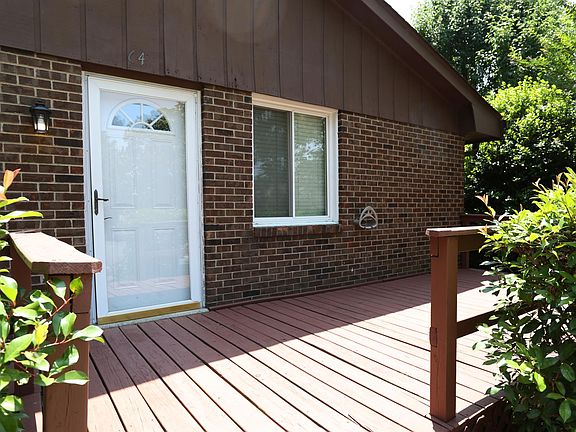 2nd image of 250 Donna Dr APT 4C