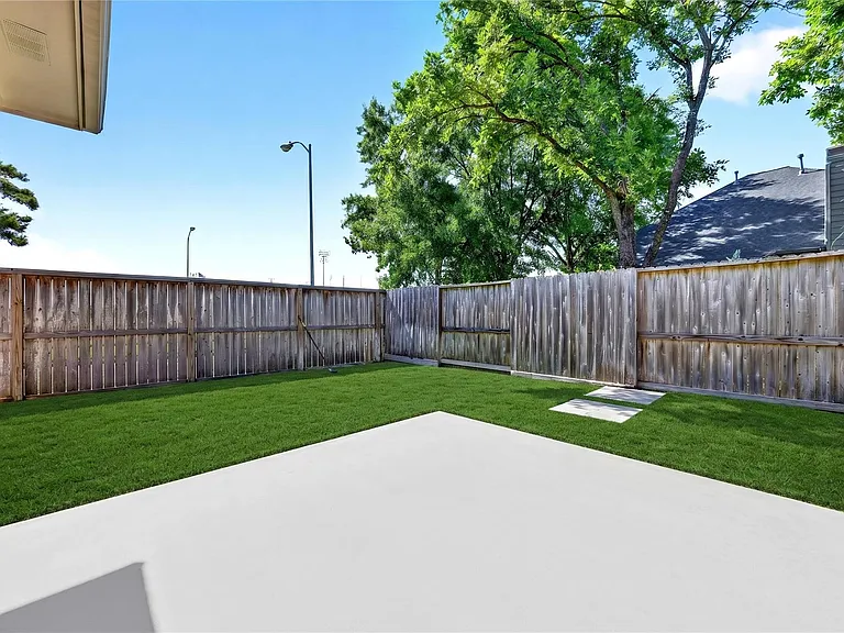 17414 Erin Way Ct — Photo 43