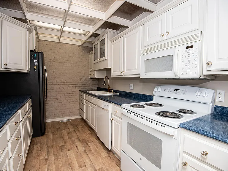118 Main St — Photo 10