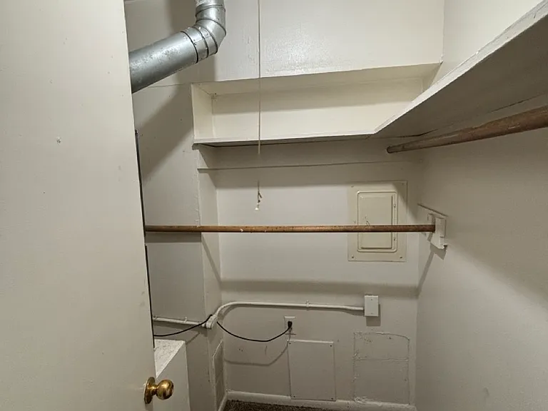 322 S Waco St #13 — Photo 7