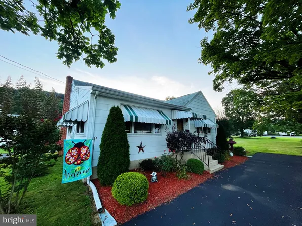 23 N Sillyman St, Cressona, PA 17929