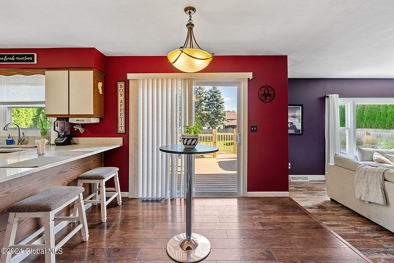 4th image of 23 Windsor Drive