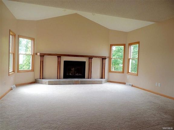 2nd image of 41 Newcastle Dr