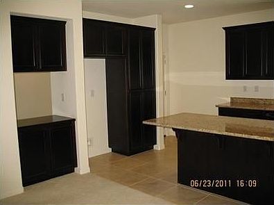 4th image of 8070 Linda Isle Ln