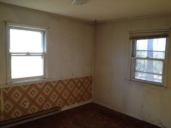 3rd image of 202 Star Ave