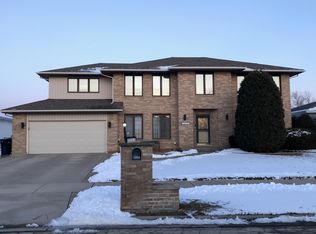 15543 Plum Tree Dr, Orland Park, IL 60462
